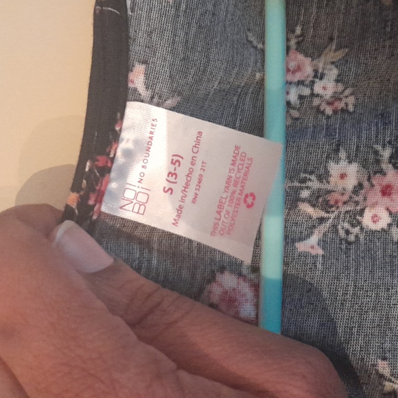 No Boundaries top - Picture 5 of 9